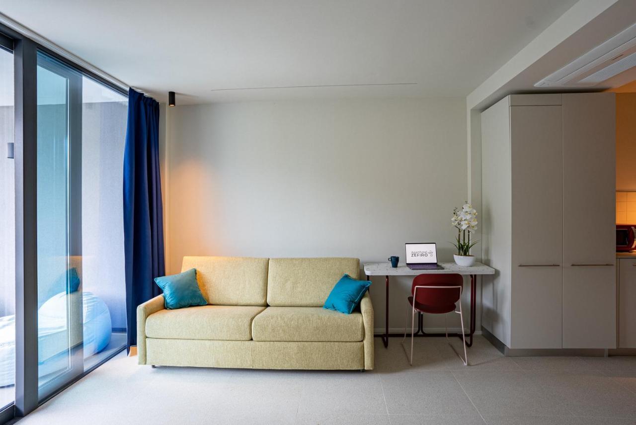 Aparthotel Zefiro Com Design, Large Terrace, Bike, Near Beach And Thermal Grado Exterior photo